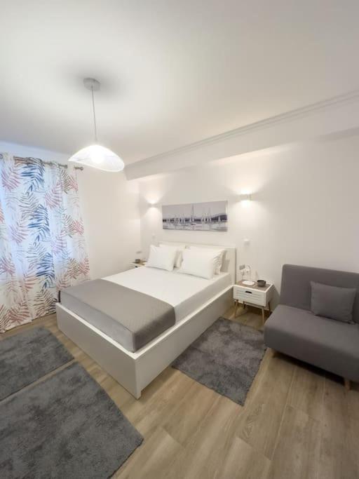 Petite Retreat In Kolonaki, Athens /Netflix Apartment Bagian luar foto
