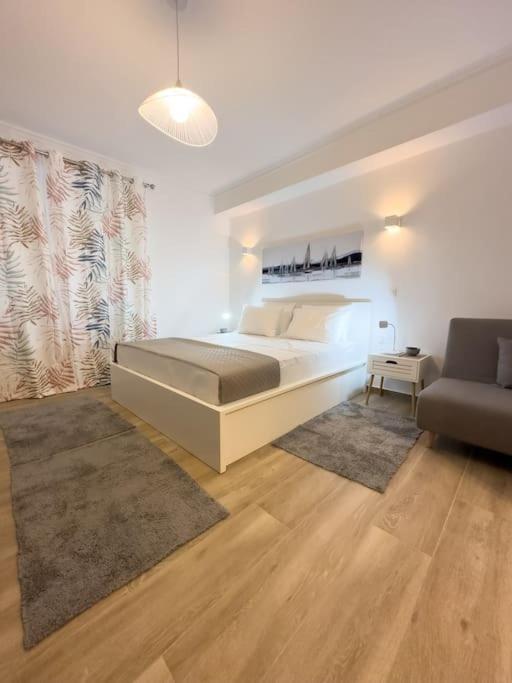 Petite Retreat In Kolonaki, Athens /Netflix Apartment Bagian luar foto